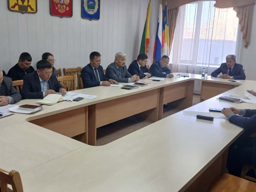 ​Ход зимнего отопительного сезона обсудили на рабочем совещании в Агинском